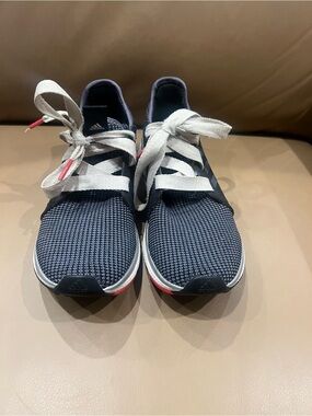 Adidas Bounce Edge Lux Size 8.5